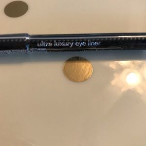 AVON Ultra Luxury Eyeliner